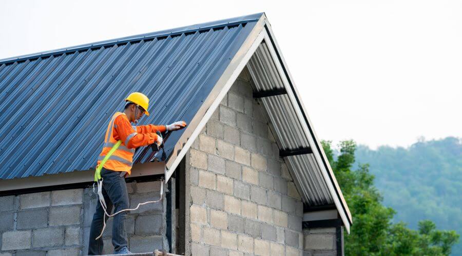 Expert Emergency Roof Repairs services in Ellettsville, IN